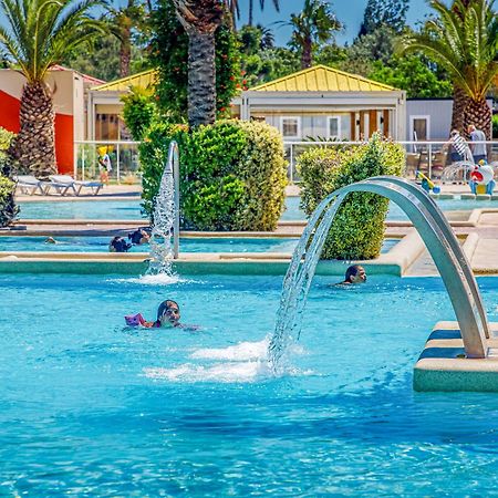 Camping L'Oasis Et California Hotel Le Barcares Ngoại thất bức ảnh